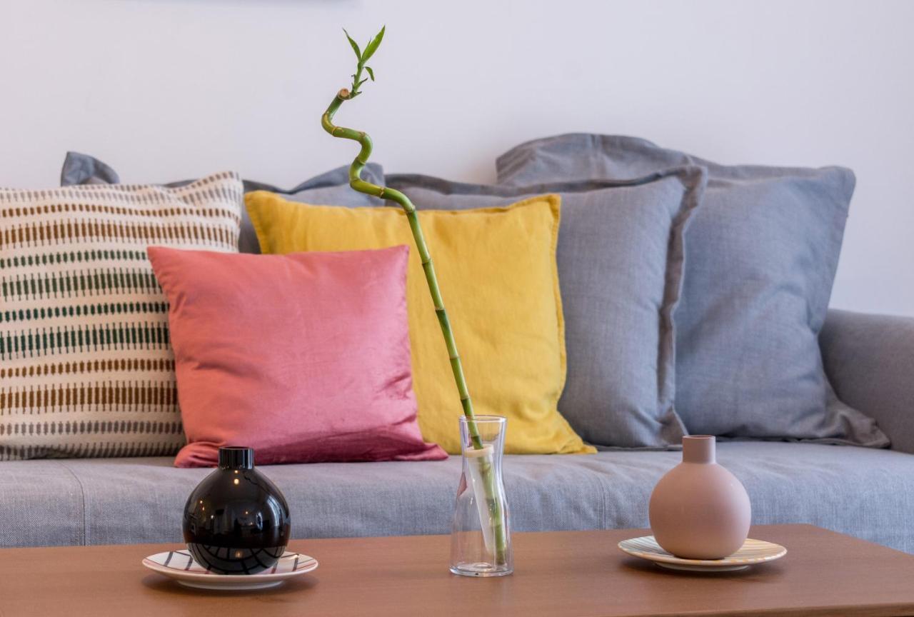 Wide Comfy Studio Apartment Centrally Located In Thissio Athen Exterior foto