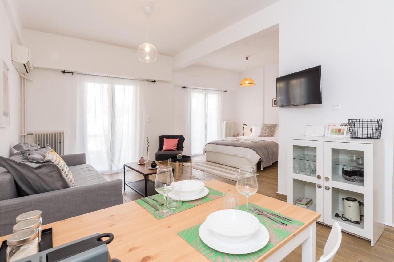 Wide Comfy Studio Apartment Centrally Located In Thissio Athen Exterior foto