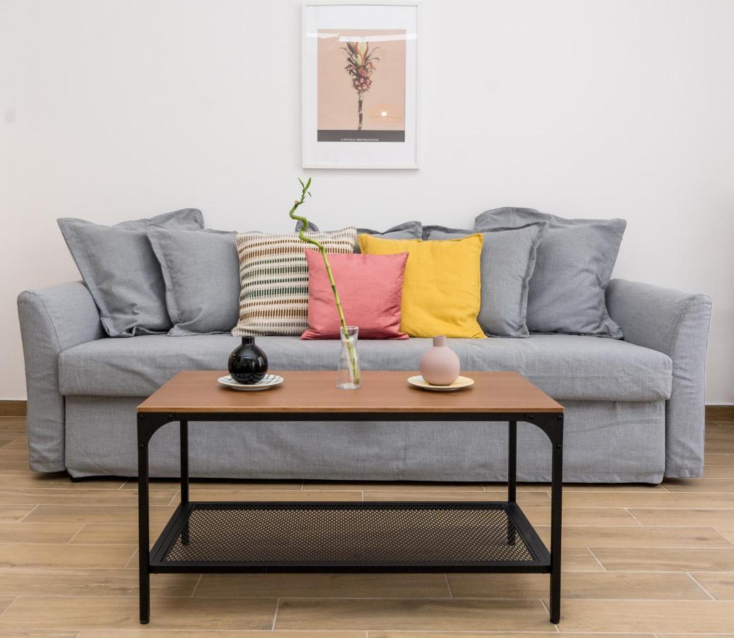 Wide Comfy Studio Apartment Centrally Located In Thissio Athen Exterior foto
