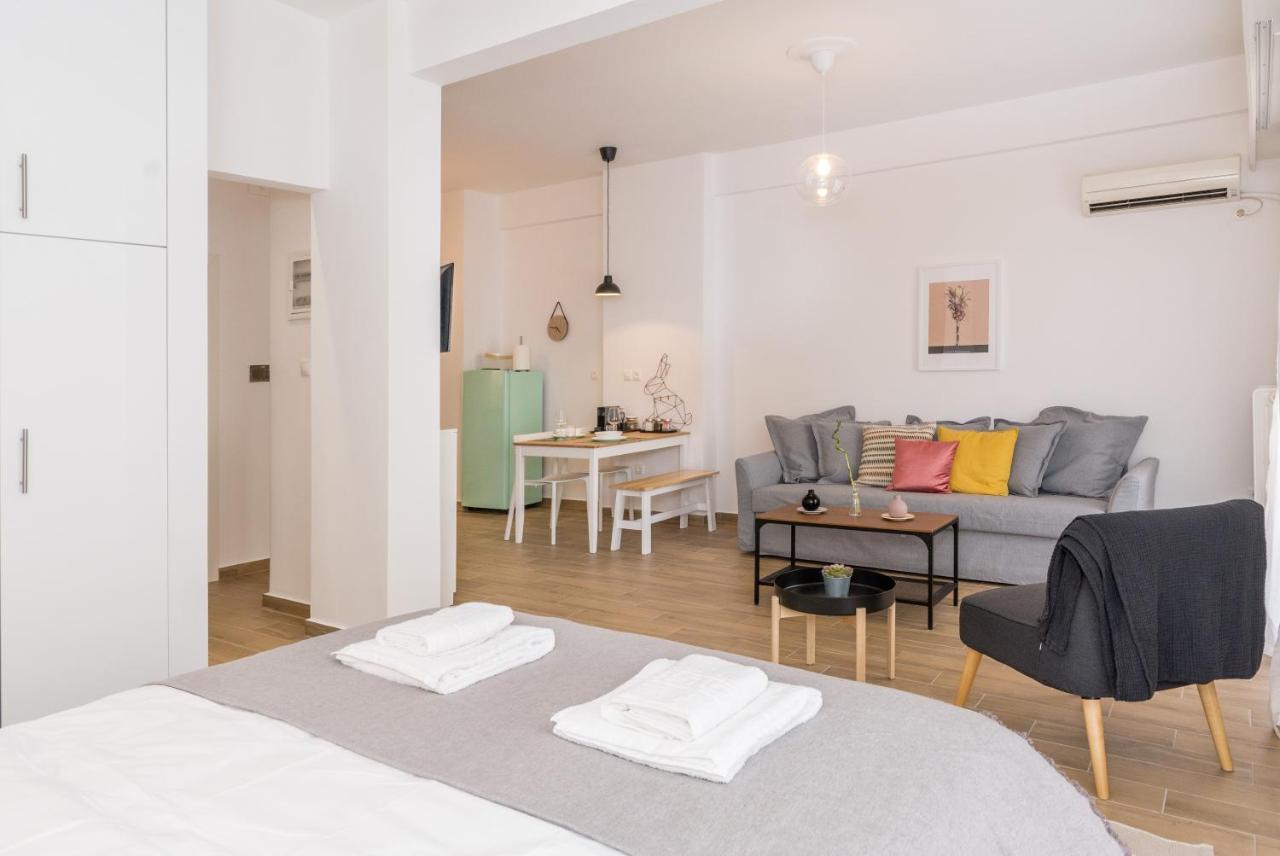 Wide Comfy Studio Apartment Centrally Located In Thissio Athen Exterior foto