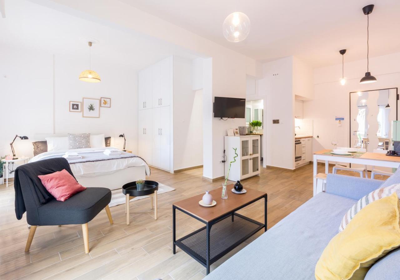 Wide Comfy Studio Apartment Centrally Located In Thissio Athen Exterior foto